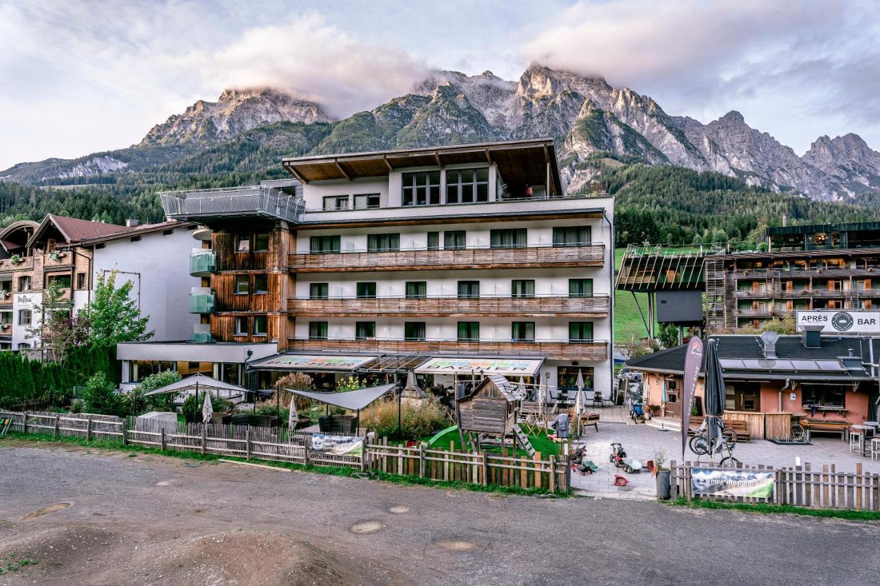 Hotel Bacher Asitzstubn Leogang Bagian luar foto