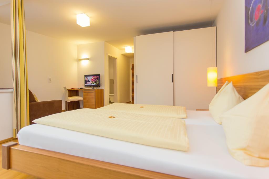 Hotel Bacher Asitzstubn Leogang Bagian luar foto