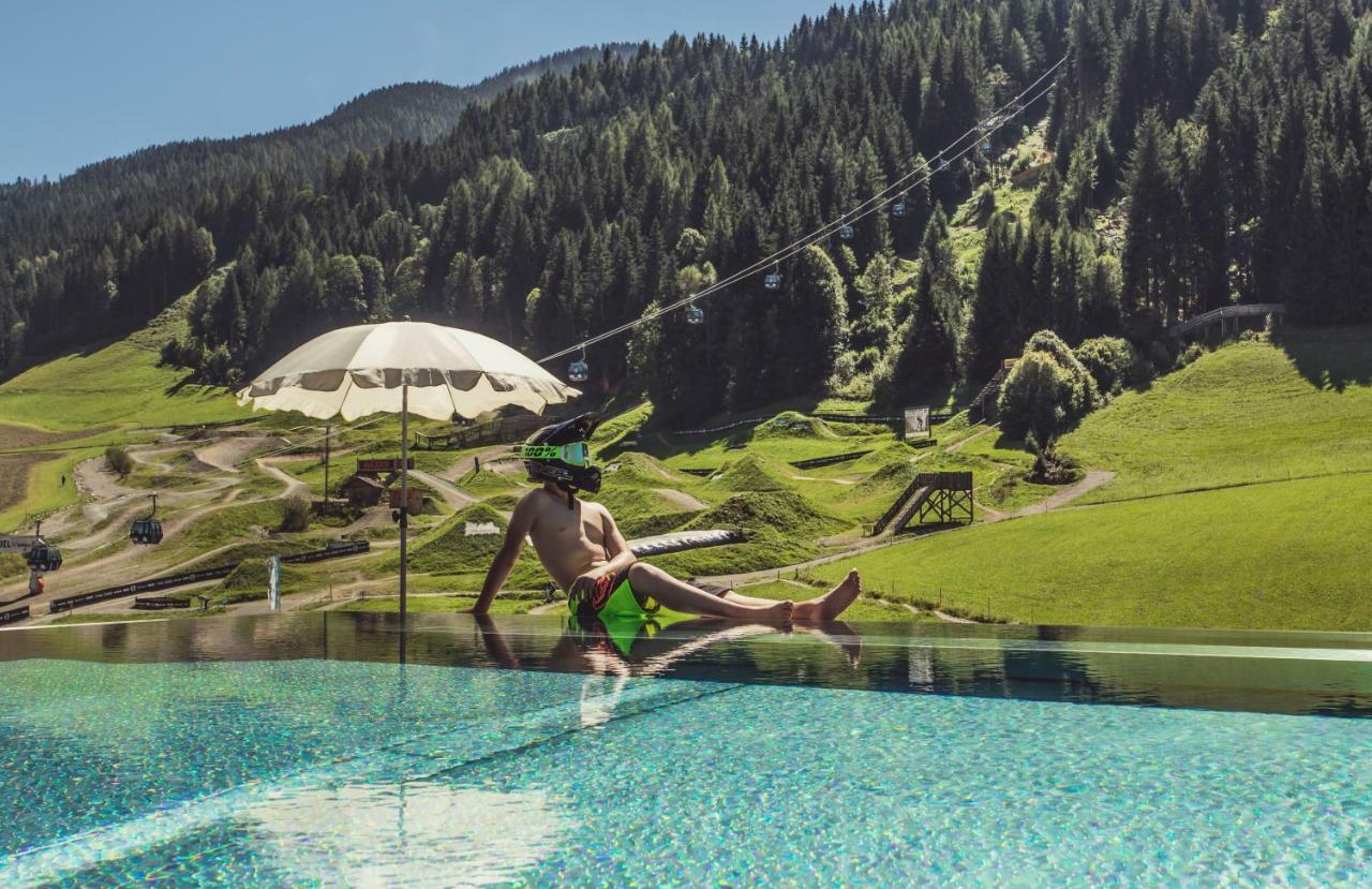 Hotel Bacher Asitzstubn Leogang Bagian luar foto